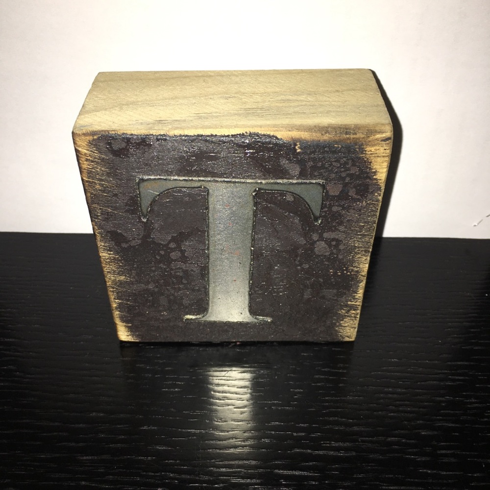 Letter “T” decorative block